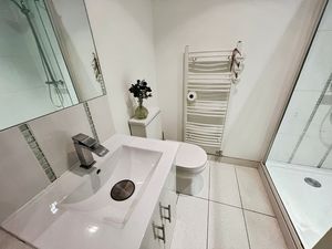 Shower Room- click for photo gallery